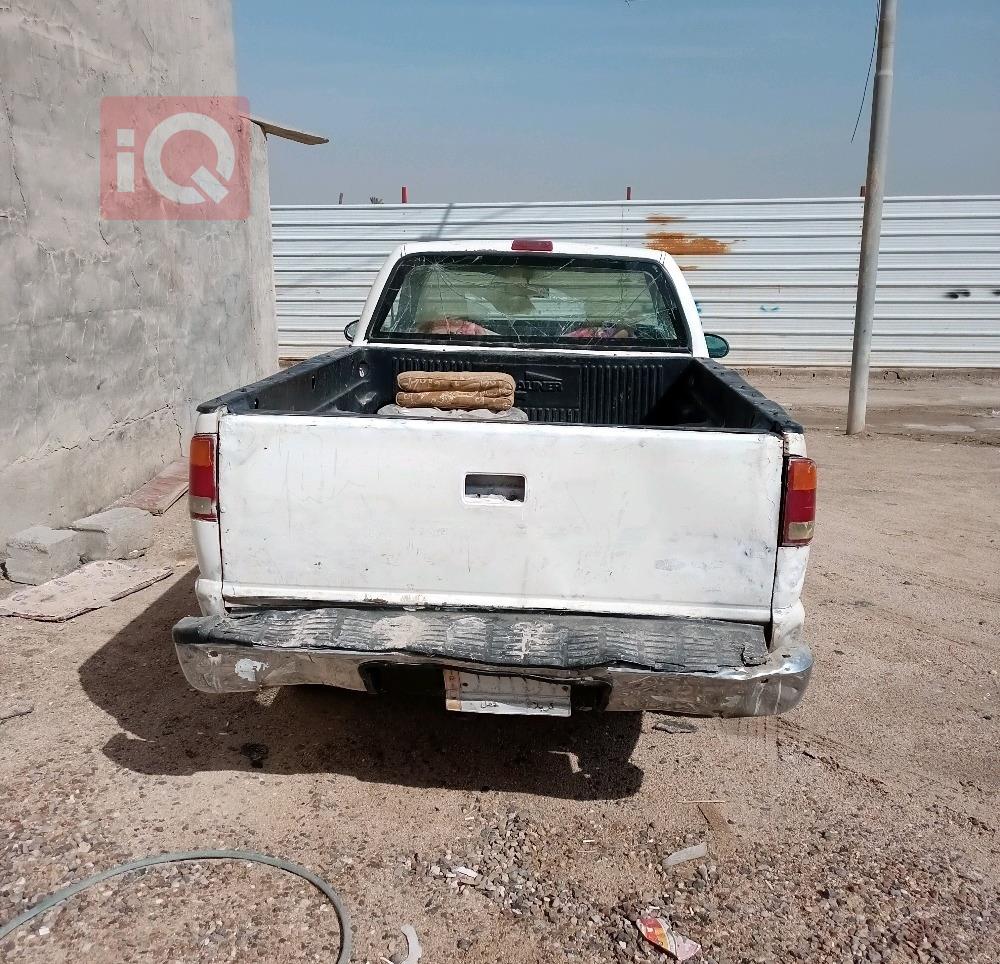 نيسان بيك اب